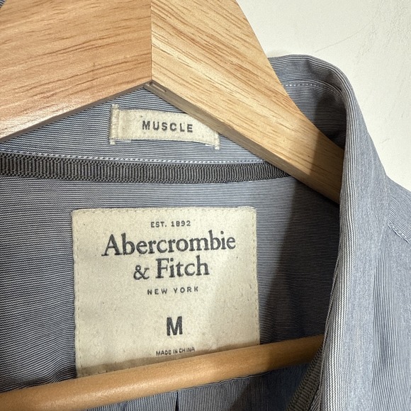 Y2K Abercrombie & Fitch Muscle Button Down Shirt Men's Medium Blue Preppy Office - Picture 3 of 10
